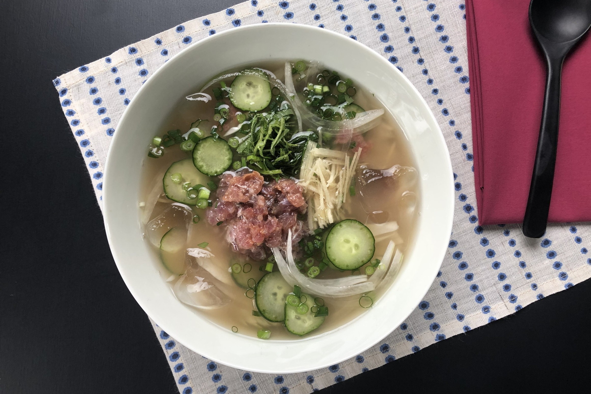 静岡県南部に位置する御前崎市のかつおを使った郷土料理「がわ」の写真
