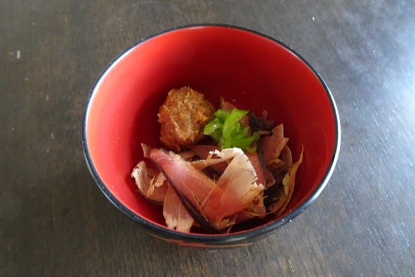 お湯を注ぐ前のかちゅー湯